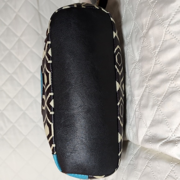 Relic Faux Leather Satchel and Wallet with Elephant/Floral Design. - Picture 10 of 16